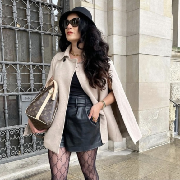 Caped Jackets & Coats